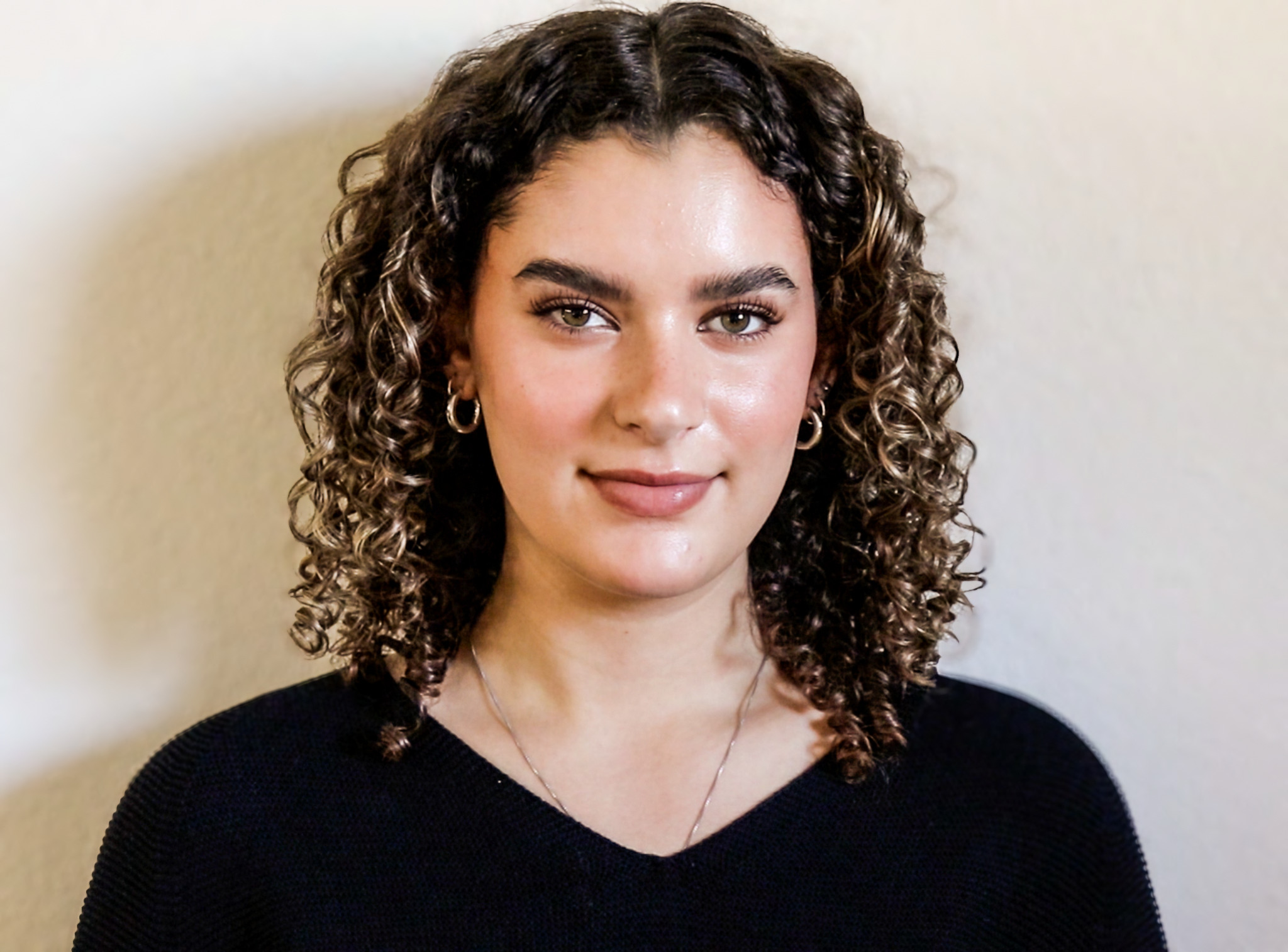 headshot of sasha